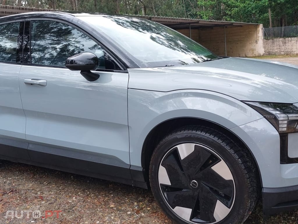 Volvo EX30 69 kWh Single Motor Extended Range Core