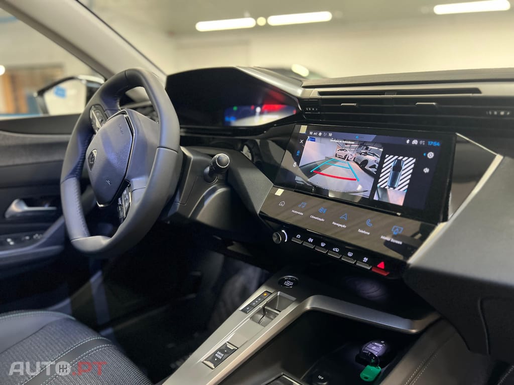 Peugeot E-308 54 kWh Style