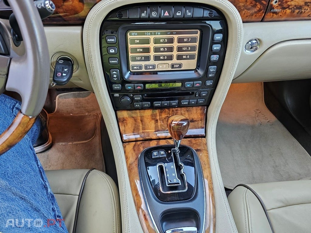 Jaguar XJ XJ6 2.7 D V6 Executive