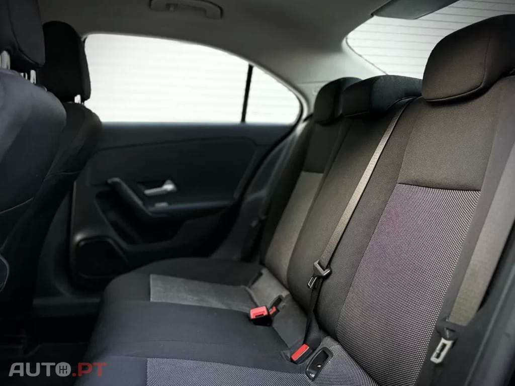 Mercedes-Benz A 180 d Style Plus Aut.