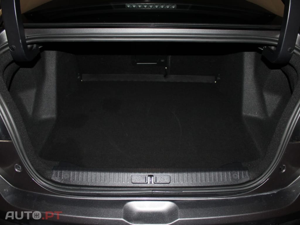 Citroen C4 X 1.2 PURETECH MAX (AUTO)