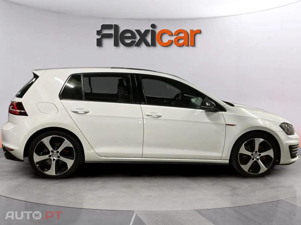 Volkswagen Golf 2.0 TSI GTI DSG Performance