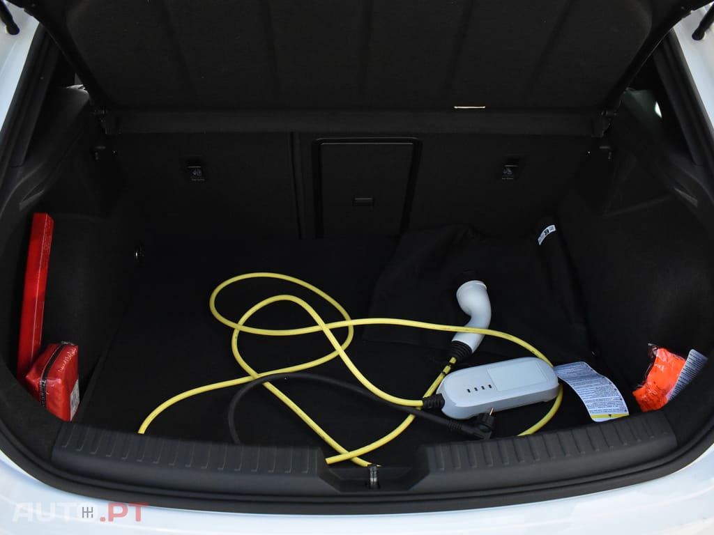 Cupra Leon 1.4 e-Hybrid Cupra DSG VZ