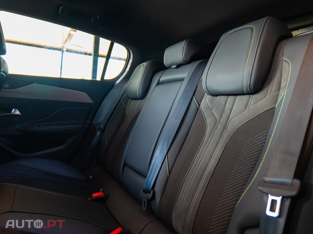Peugeot 308 PureTech 130 EAT8 GT