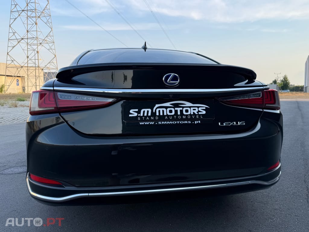 Lexus ES Executive+