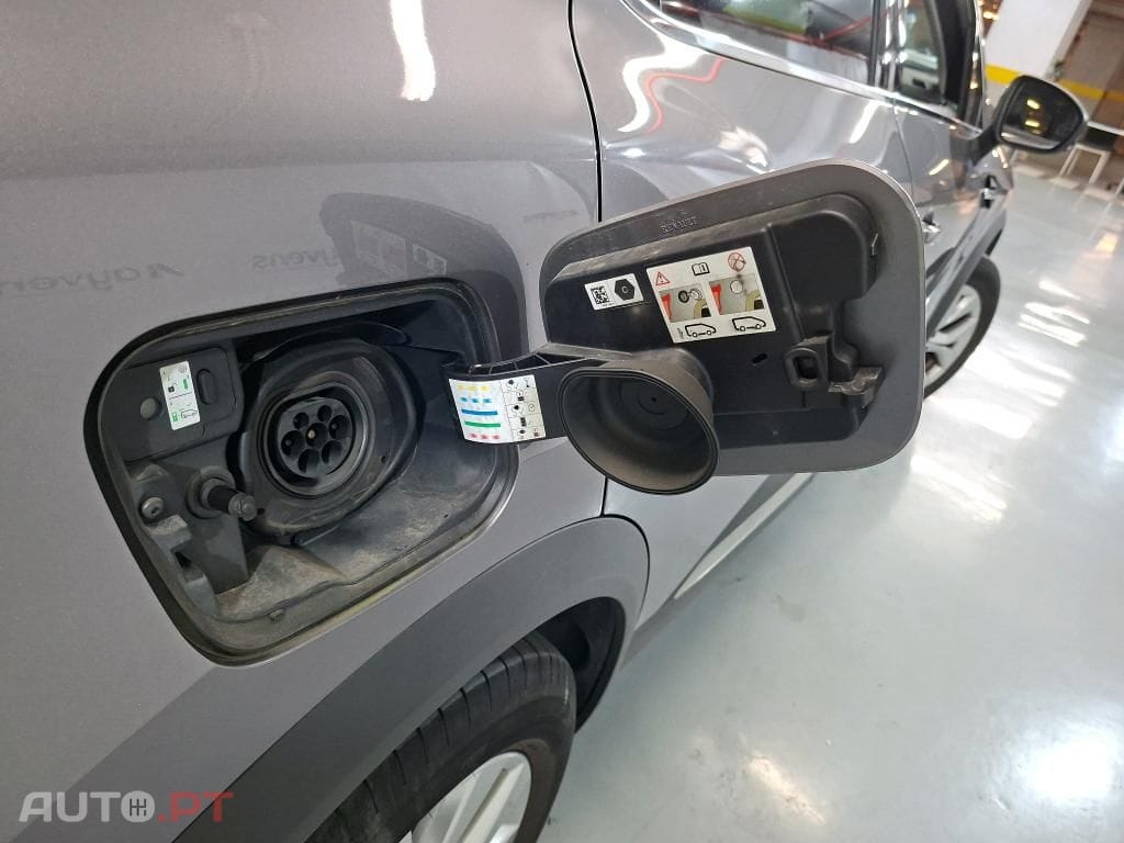 Renault Captur 1.6 E-Tech Plug-In Intens