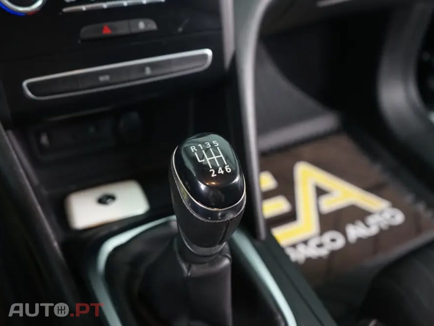 Renault Mégane Sport Tourer 1.5 Blue dCi Intens EDC