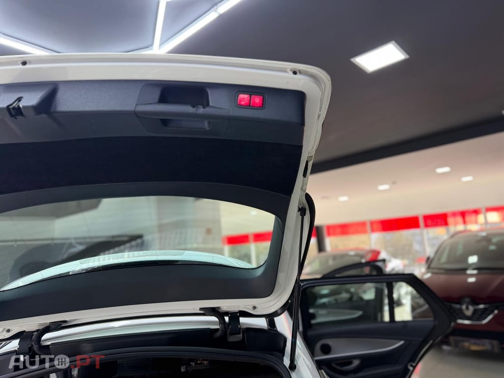 Mercedes-Benz E 300 de AMG Line