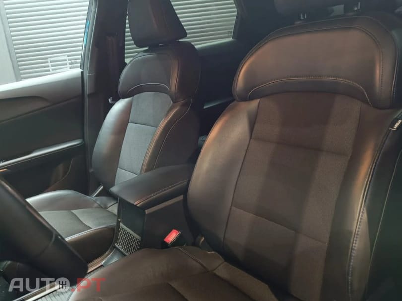 MG MG4 77 kWh Extended Range Luxury