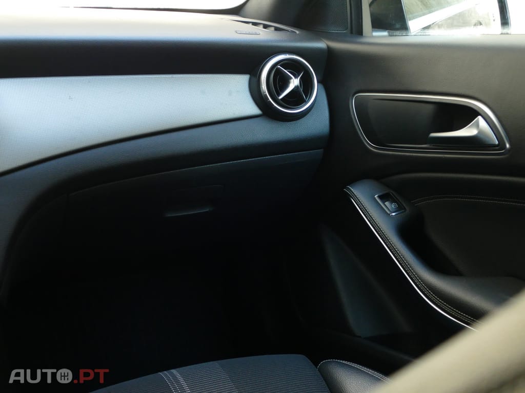 Mercedes-Benz CLA 180 d Shooting Brake Urban