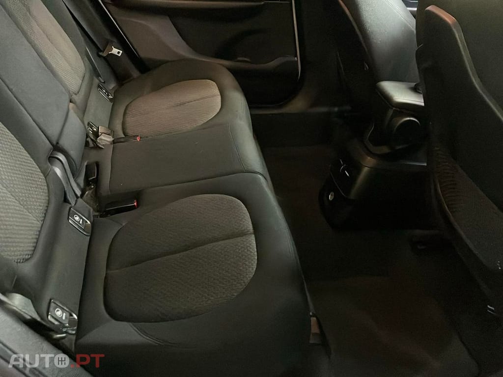 BMW 216 d Coporate Edition