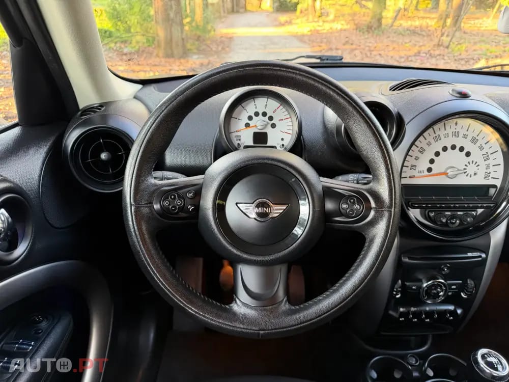 MINI Countryman One D