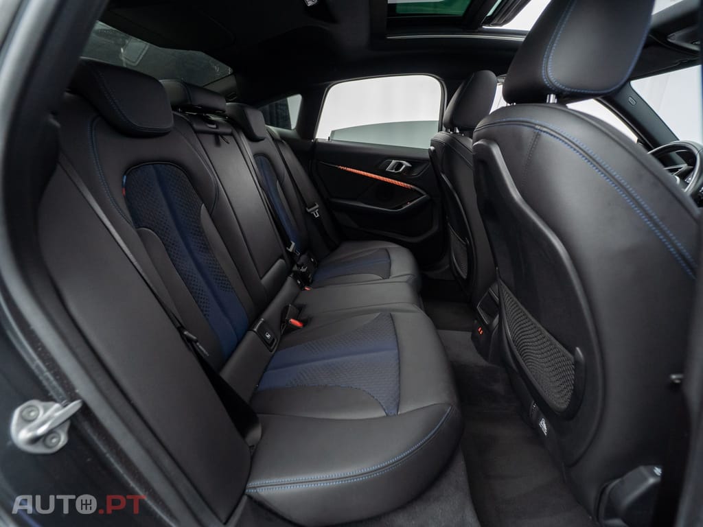 BMW 216 d Pack Desportivo M