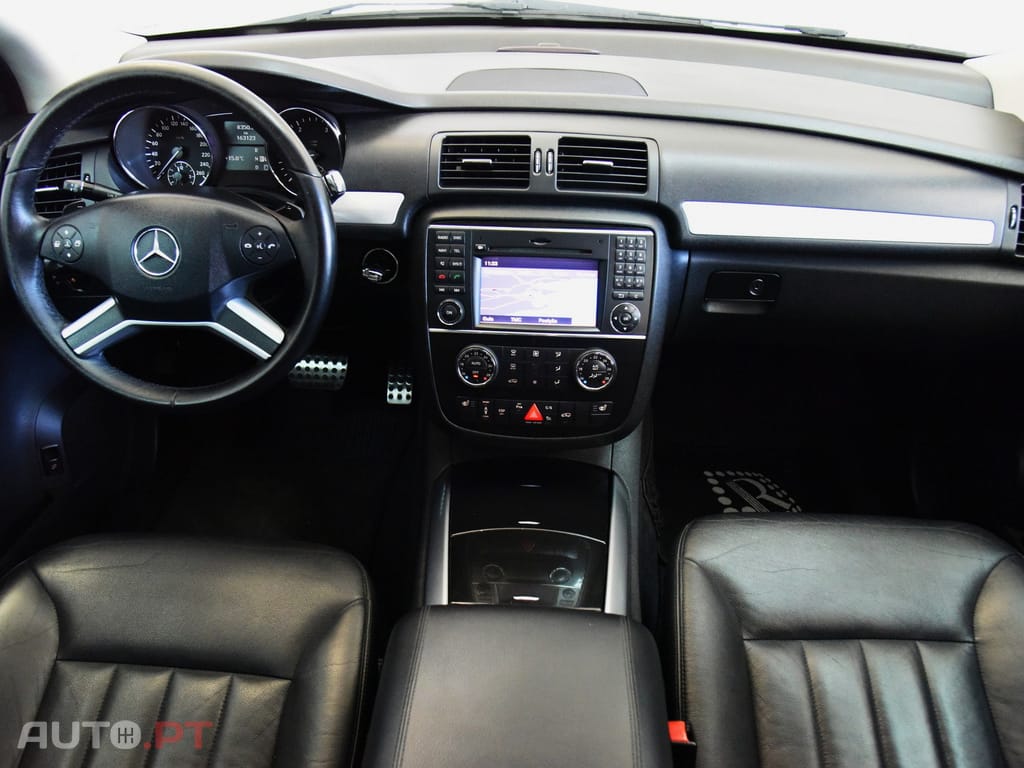 Mercedes-Benz R 320 CDi 4-Matic