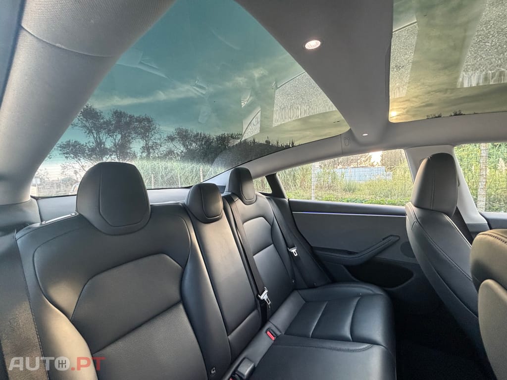 Tesla Model 3 Standard Range Plus RWD