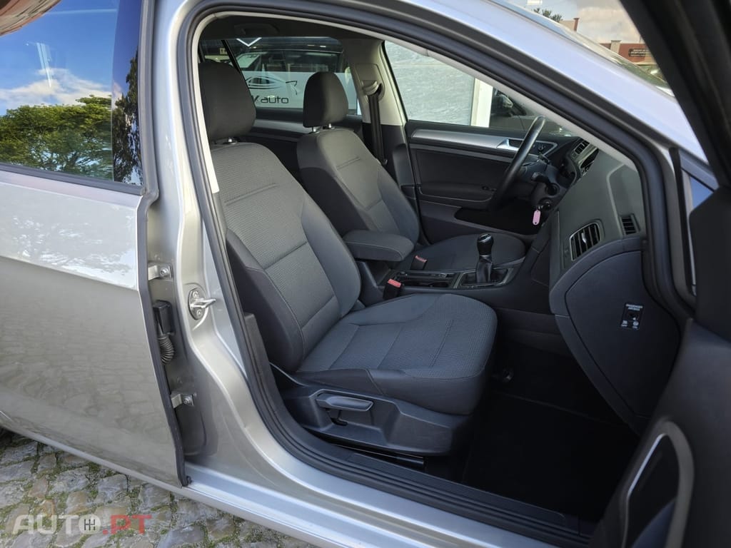 Volkswagen Golf Variant 1.6 TDi BlueMotion Confortline