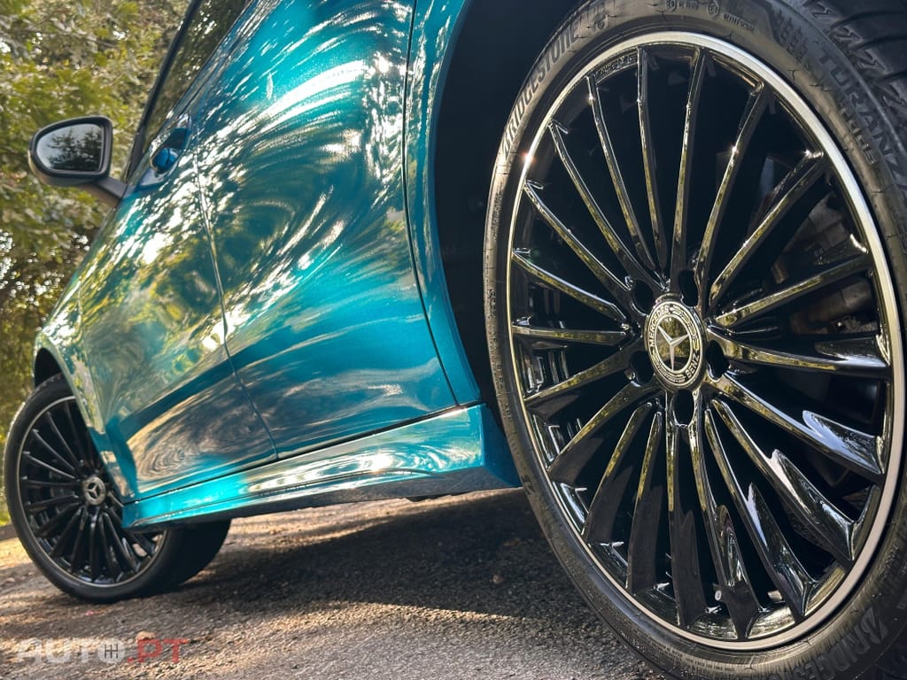 Mercedes-Benz CLA 250 e AMG Line
