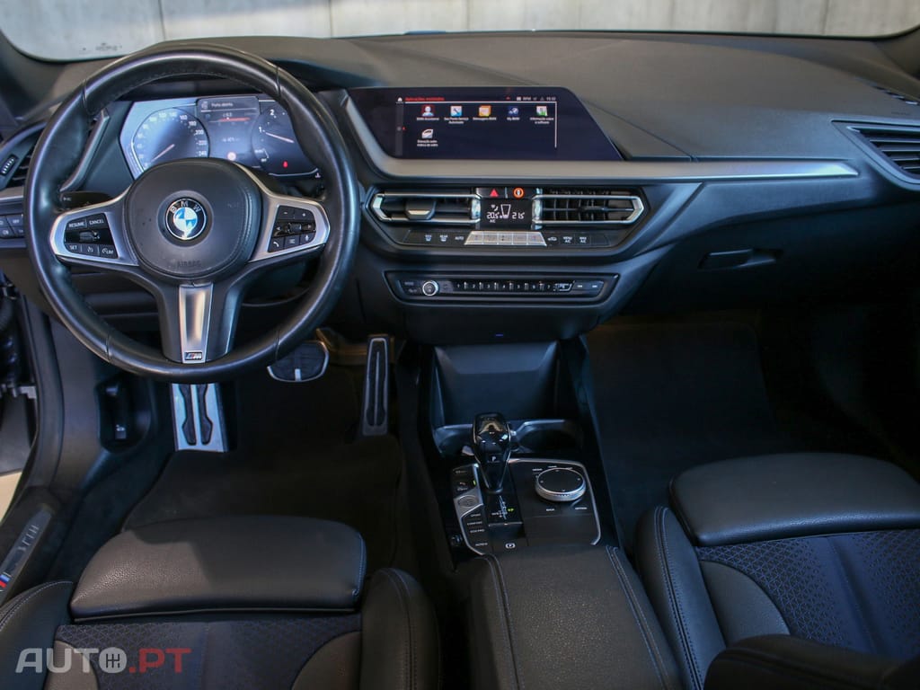 BMW 216 d Pack Desportivo M
