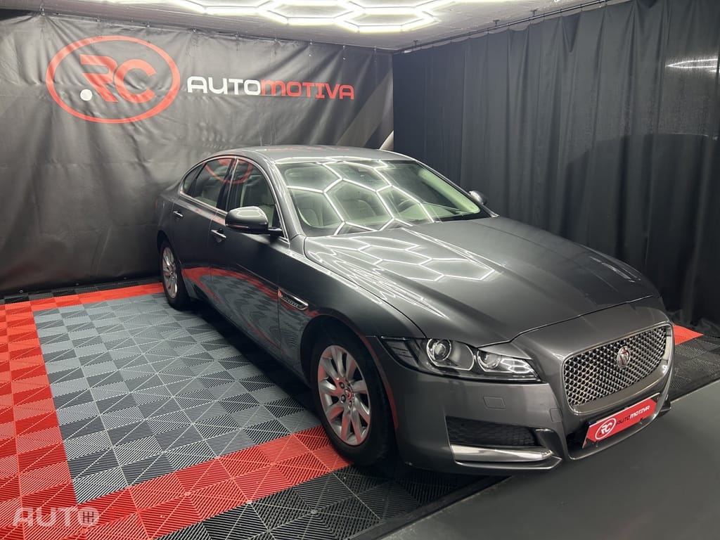 Jaguar XF 2.0 D Prestige Aut.