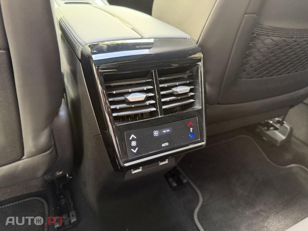 DS DS7 Crossback E-Tense Performance Line+ EAT8