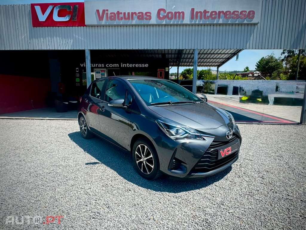 Toyota Yaris 1.0 VVT-I CONFORT