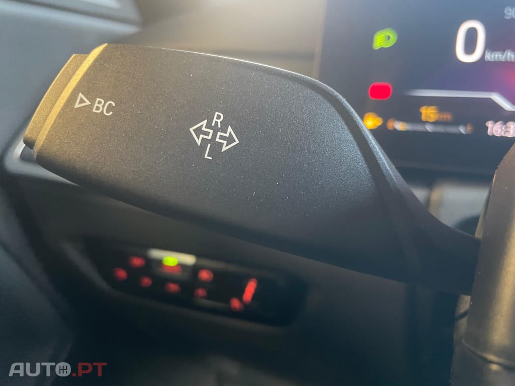 BMW 218 i Pack Desportivo M Auto