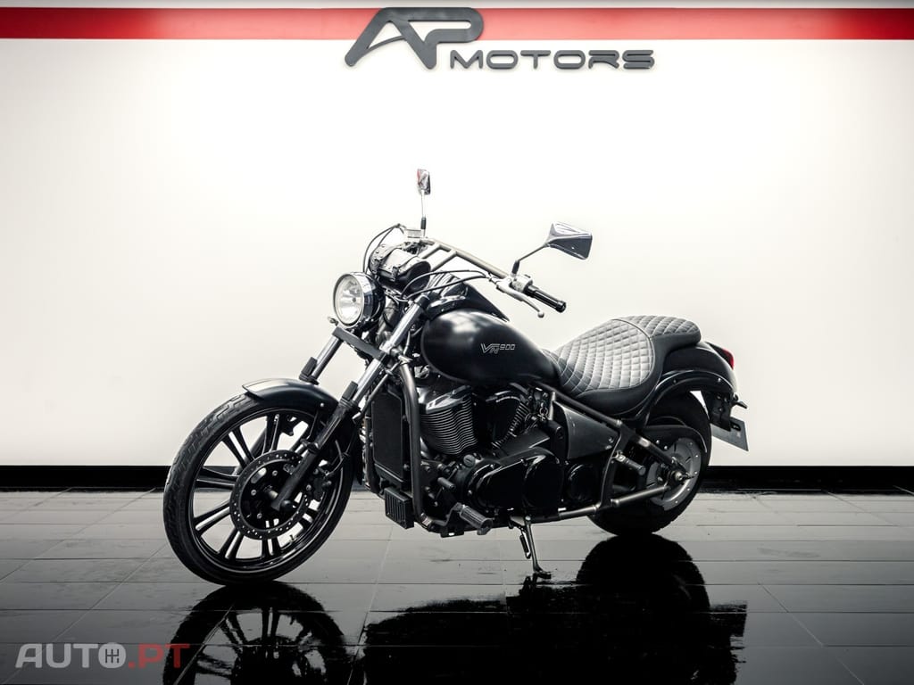 Kawasaki VN 900 CUSTOM Special Edition