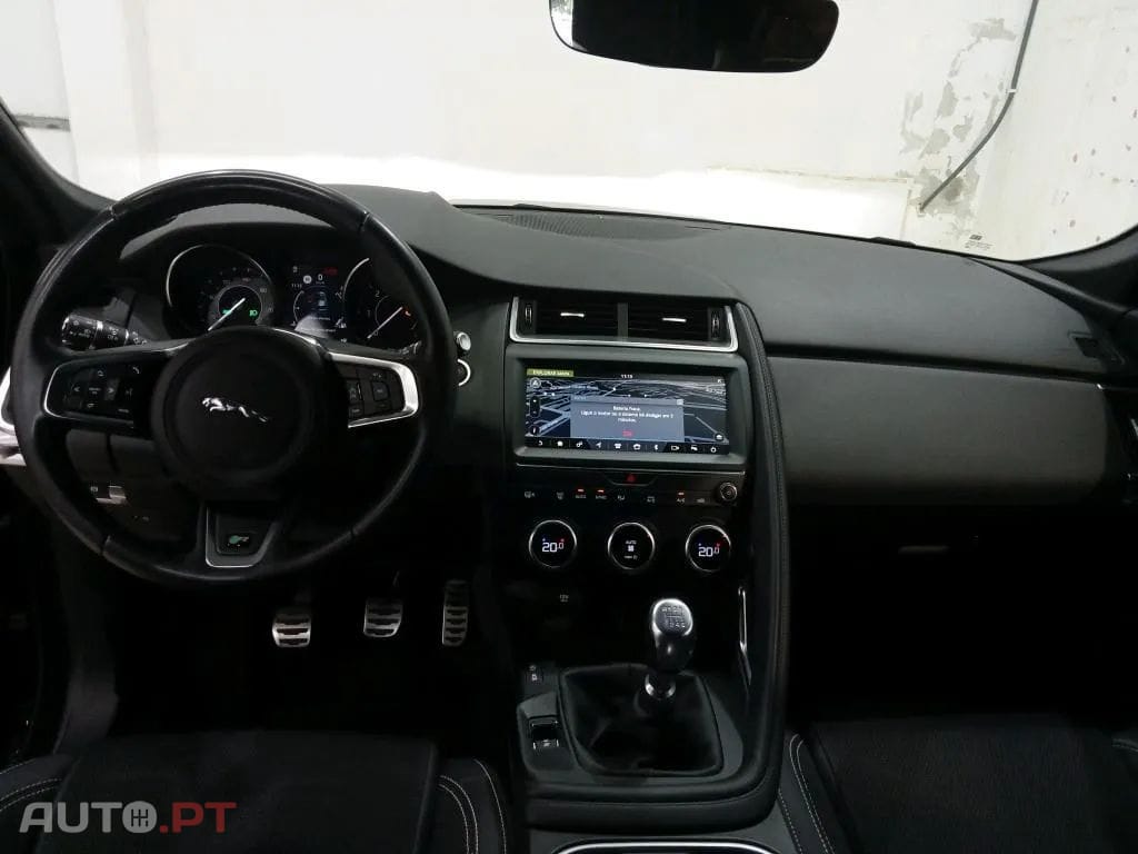 Jaguar E-Pace 2.0 i4D R-Dynamic
