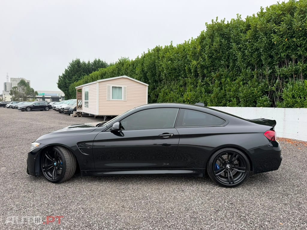 BMW M4 Auto