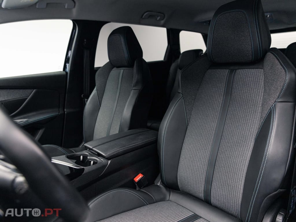 Peugeot 5008 1.5 BlueHDi Allure EAT8