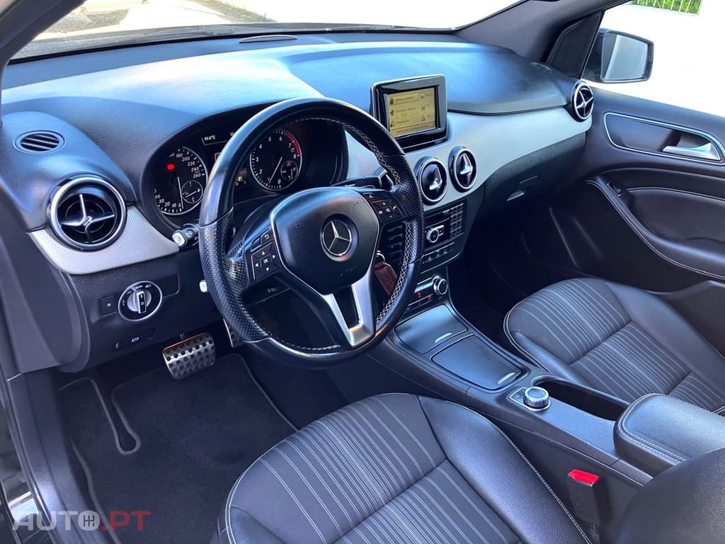 Mercedes-Benz B 180 7G-DCT Edition