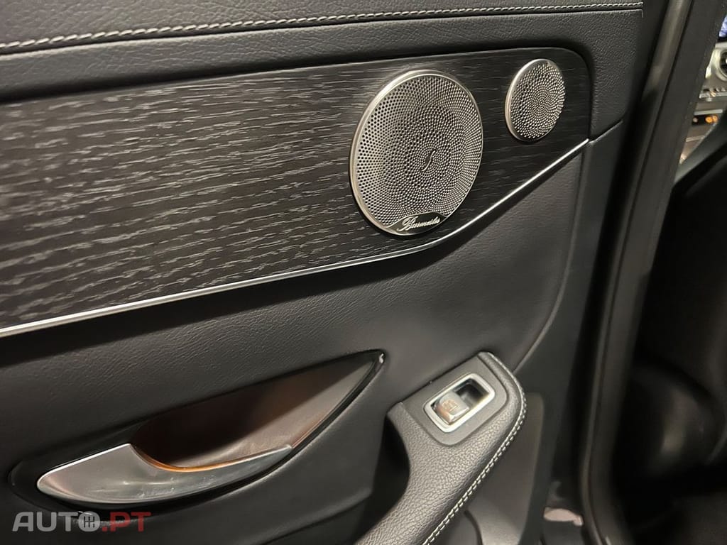 Mercedes-Benz GLC 300 de 4Matic 9G-TRONIC Exclusive