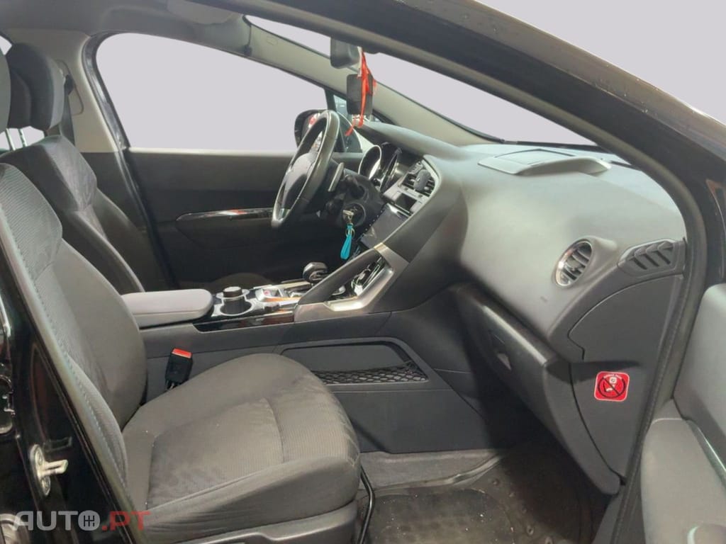 Peugeot 3008 2.0 HDi Hybrid4 Active