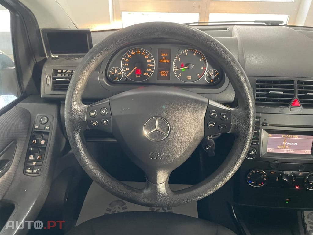 Mercedes-Benz A 160 Elegance BlueEfficiency — fotografia 8