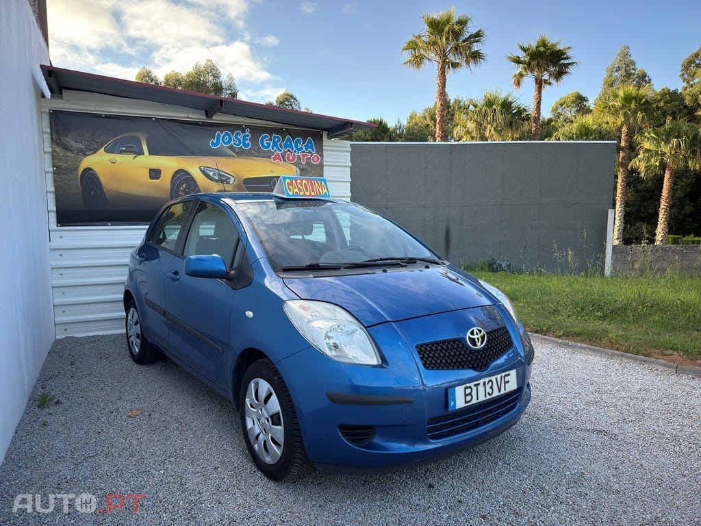 Toyota Yaris 1.0 VVT-i Sol+AC+VSC