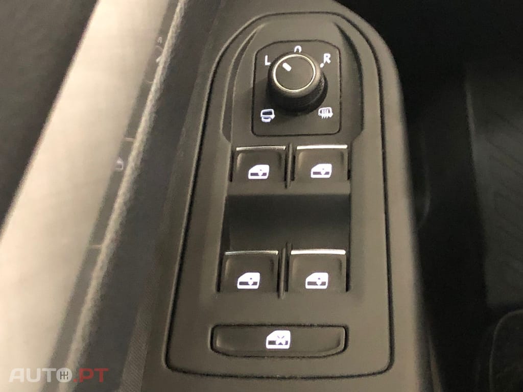 Volkswagen Golf 1.0 TSI Confortline
