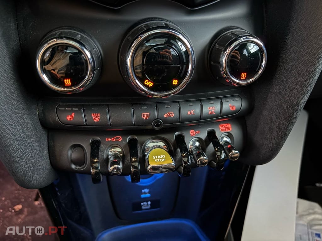 MINI Cooper Cooper SE