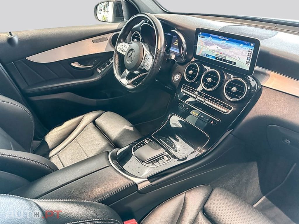 Mercedes-Benz GLC 300 e 4M AMG  I.V.A DEDUTÍVEL