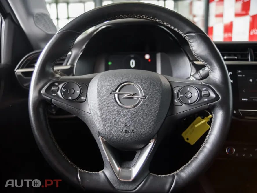 Opel Corsa 1.2 T Business Edition