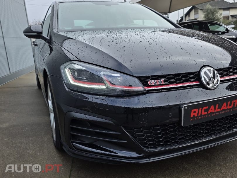 Volkswagen Golf GTI (BlueMotion ) DSG Performance