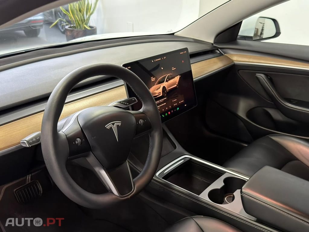 Tesla Model 3 Long Range Tração Traseira
