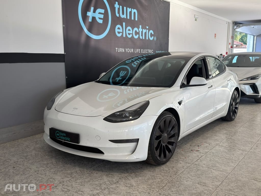 Tesla Model 3 Performance Dual Motor AWD — fotografia 2