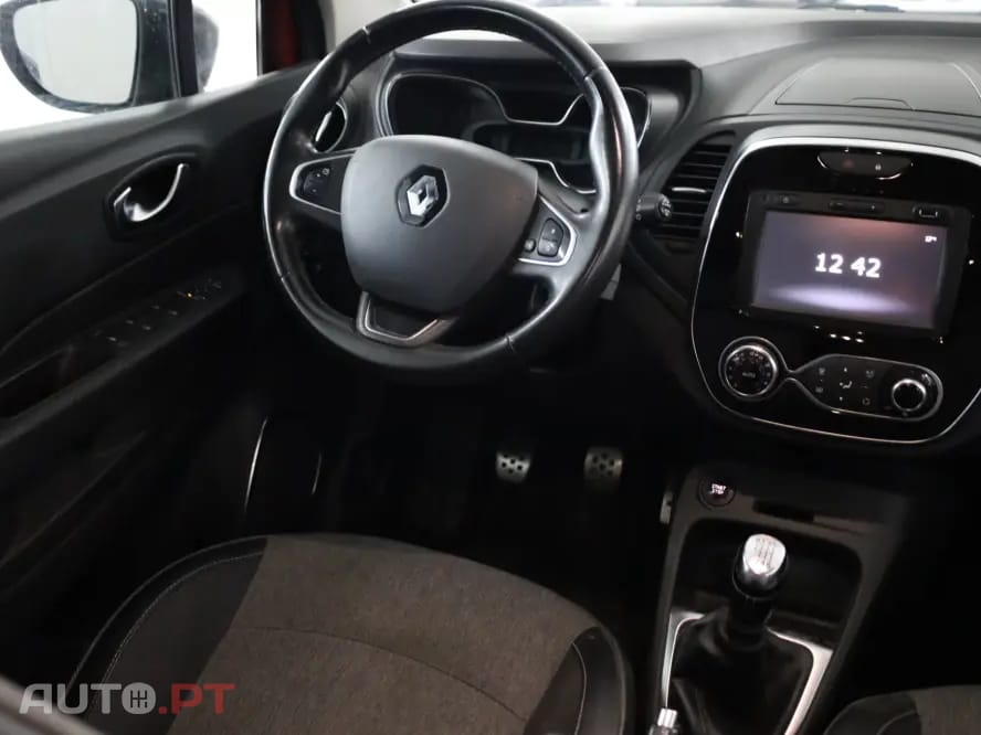 Renault Captur 1.3 TCe Exclusive
