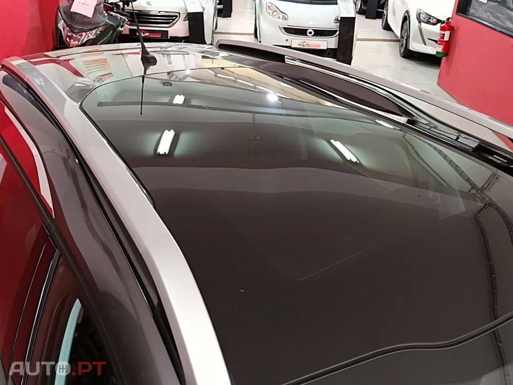 Peugeot 2008 1.2 PureTech Allure