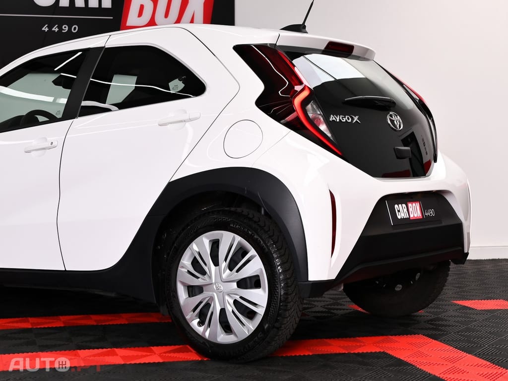 Toyota Aygo X 1.0 Play CVT
