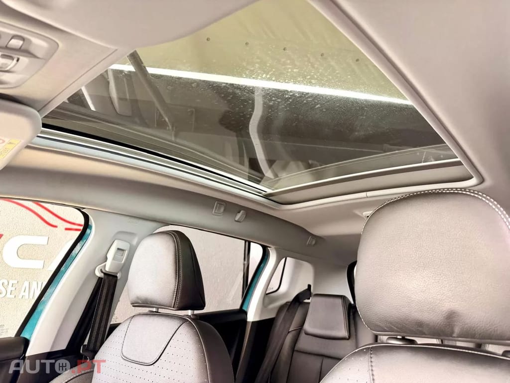 Peugeot 2008 PureTech 130 Allure