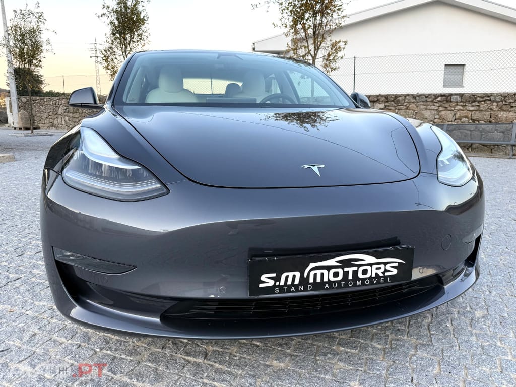Tesla Model 3 Long-Range Dual Motor AWD