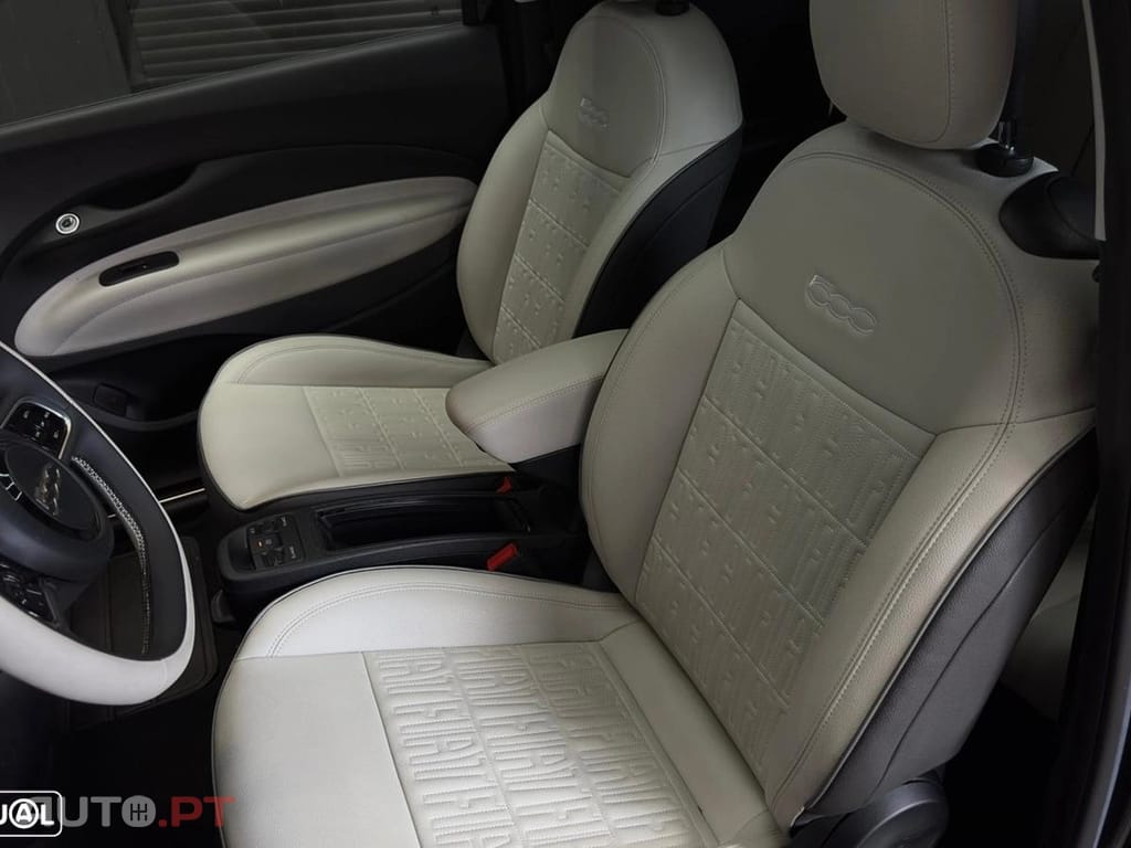Fiat 500e La Prima