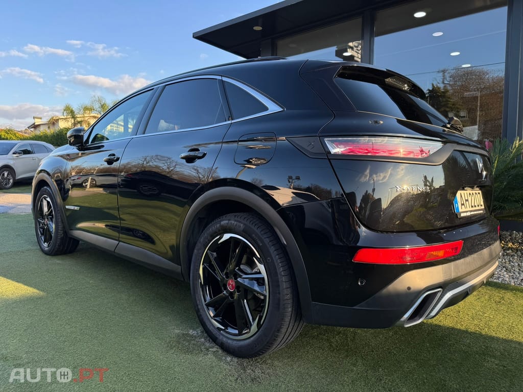 DS DS7 Crossback E-Tense Performance Line EAT8