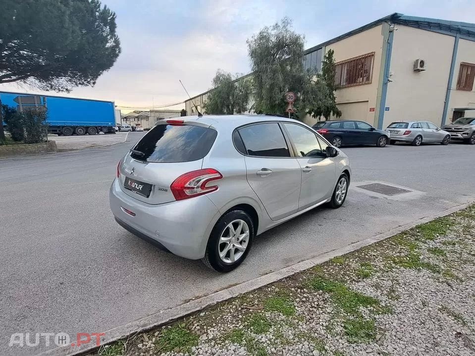 Peugeot 208 1.4 HDi Active
